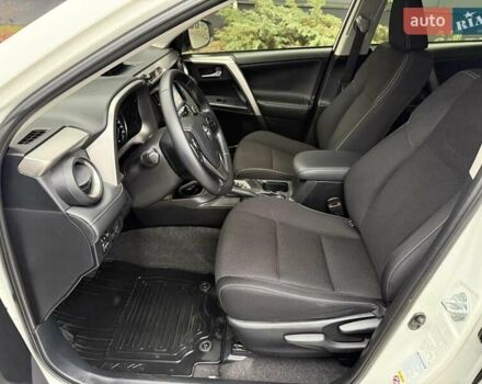 Белый Тойота РАВ 4, объемом двигателя 1.99 л и пробегом 110 тыс. км за 20900 $, фото 28 на Automoto.ua