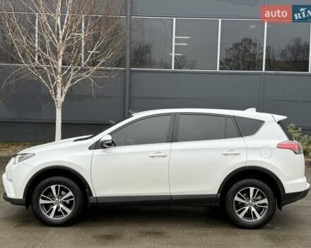 Белый Тойота РАВ 4, объемом двигателя 1.99 л и пробегом 110 тыс. км за 19999 $, фото 3 на Automoto.ua