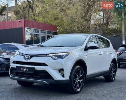 Тойота РАВ 4 2016 в Киеве на Automoto.ua Белый Тойота РАВ 4, объемом двигателя 2.5 л и пробегом 165 тыс. км за 22200 $, фото 7 на Automoto.ua