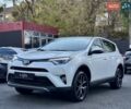 Тойота РАВ 4 2016 в Киеве на Automoto.ua Белый Тойота РАВ 4, объемом двигателя 2.5 л и пробегом 165 тыс. км за 22200 $, фото 7 на Automoto.ua