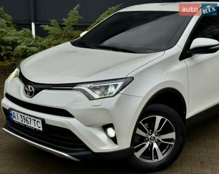 Белый Тойота РАВ 4, объемом двигателя 1.99 л и пробегом 110 тыс. км за 20900 $, фото 1 на Automoto.ua