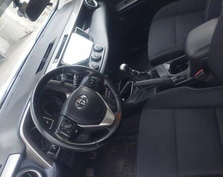 Білий Тойота РАВ 4, об'ємом двигуна 1.99 л та пробігом 131 тис. км за 18000 $, фото 6 на Automoto.ua