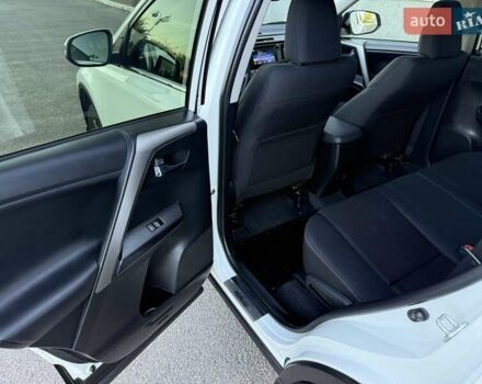 Белый Тойота РАВ 4, объемом двигателя 1.99 л и пробегом 110 тыс. км за 19999 $, фото 33 на Automoto.ua