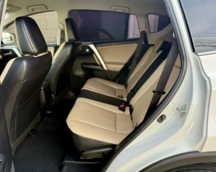 Белый Тойота РАВ 4, объемом двигателя 2.5 л и пробегом 80 тыс. км за 16000 $, фото 9 на Automoto.ua