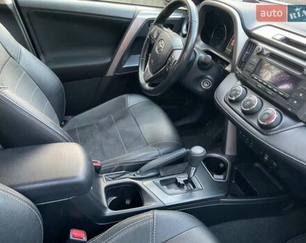 Белый Тойота РАВ 4, объемом двигателя 1.99 л и пробегом 138 тыс. км за 18500 $, фото 7 на Automoto.ua