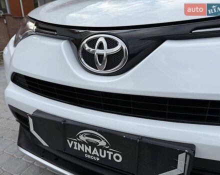 Білий Тойота РАВ 4, об'ємом двигуна 2.23 л та пробігом 192 тис. км за 20500 $, фото 28 на Automoto.ua