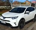 Тойота РАВ 4 2017 в Виннице на Automoto.ua Белый Тойота РАВ 4, объемом двигателя 2.49 л и пробегом 198 тыс. км за 22987 $, фото 10 на Automoto.ua