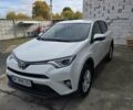 Білий Тойота РАВ 4, об'ємом двигуна 2 л та пробігом 80 тис. км за 22500 $, фото 4 на Automoto.ua
