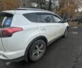 Белый Тойота РАВ 4, объемом двигателя 2 л и пробегом 189 тыс. км за 18000 $, фото 3 на Automoto.ua