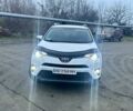 Белый Тойота РАВ 4, объемом двигателя 2 л и пробегом 180 тыс. км за 15200 $, фото 1 на Automoto.ua