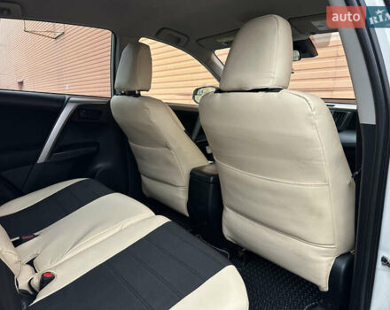 Белый Тойота РАВ 4, объемом двигателя 2.5 л и пробегом 183 тыс. км за 15490 $, фото 36 на Automoto.ua