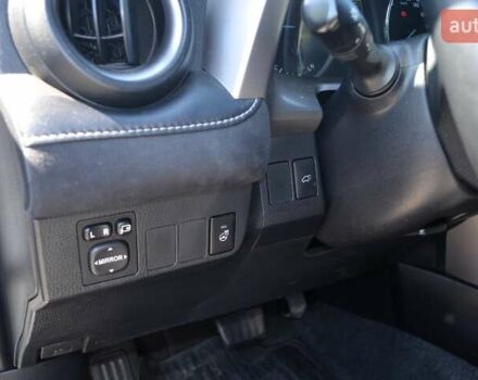 Тойота РАВ 4 2017 в Виннице на Automoto.ua Белый Тойота РАВ 4, объемом двигателя 2.49 л и пробегом 199 тыс. км за 22990 $, фото 19 на Automoto.ua