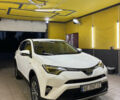 Тойота РАВ 4 2017 в Кривом Роге на Automoto.ua Белый Тойота РАВ 4, объемом двигателя 2.49 л и пробегом 160 тыс. км за 23000 $, фото 1 на Automoto.ua