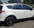 Білий Тойота РАВ 4, об'ємом двигуна 2.49 л та пробігом 198 тис. км за 22950 $, фото 4 на Automoto.ua