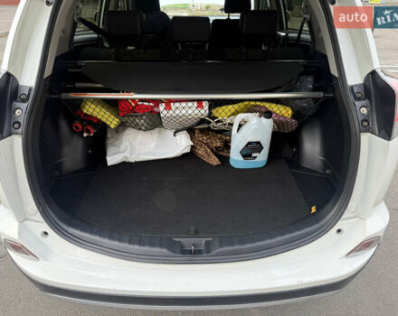 Белый Тойота РАВ 4, объемом двигателя 1.99 л и пробегом 67 тыс. км за 21000 $, фото 12 на Automoto.ua