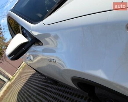 Тойота РАВ 4 2017 в Виннице на Automoto.ua Белый Тойота РАВ 4, объемом двигателя 2.49 л и пробегом 198 тыс. км за 22987 $, фото 26 на Automoto.ua