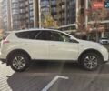 Тойота РАВ 4 2017 в Киеве на Automoto.ua Белый Тойота РАВ 4, объемом двигателя 2.49 л и пробегом 95 тыс. км за 21500 $, фото 7 на Automoto.ua