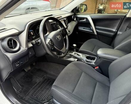 Білий Тойота РАВ 4, об'ємом двигуна 2.23 л та пробігом 192 тис. км за 20500 $, фото 65 на Automoto.ua