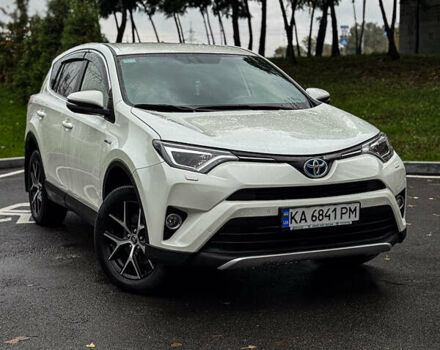 Белый Тойота РАВ 4, объемом двигателя 2.49 л и пробегом 146 тыс. км за 23997 $, фото 2 на Automoto.ua