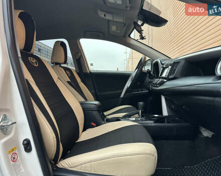 Белый Тойота РАВ 4, объемом двигателя 2.5 л и пробегом 183 тыс. км за 15490 $, фото 38 на Automoto.ua