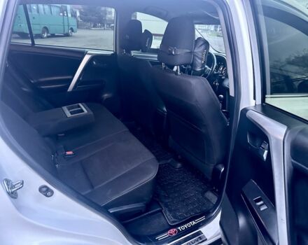 Белый Тойота РАВ 4, объемом двигателя 2 л и пробегом 180 тыс. км за 15200 $, фото 8 на Automoto.ua