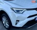Білий Тойота РАВ 4, об'ємом двигуна 2.49 л та пробігом 162 тис. км за 23800 $, фото 20 на Automoto.ua
