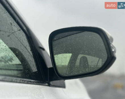 Тойота РАВ 4 2017 в Львове на Automoto.ua Белый Тойота РАВ 4, объемом двигателя 2.49 л и пробегом 187 тыс. км за 22990 $, фото 17 на Automoto.ua