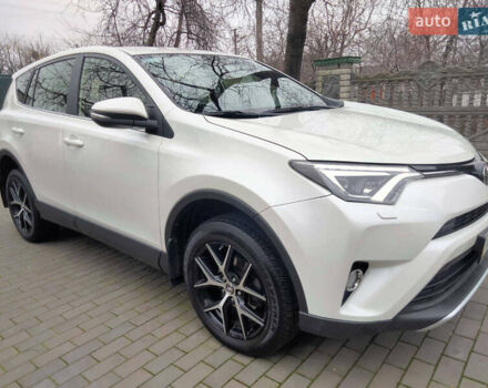 Белый Тойота РАВ 4, объемом двигателя 2.23 л и пробегом 63 тыс. км за 25200 $, фото 5 на Automoto.ua