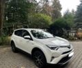 Тойота РАВ 4 2017 в Киеве на Automoto.ua Белый Тойота РАВ 4, объемом двигателя 2 л и пробегом 116 тыс. км за 8000 $, фото 2 на Automoto.ua