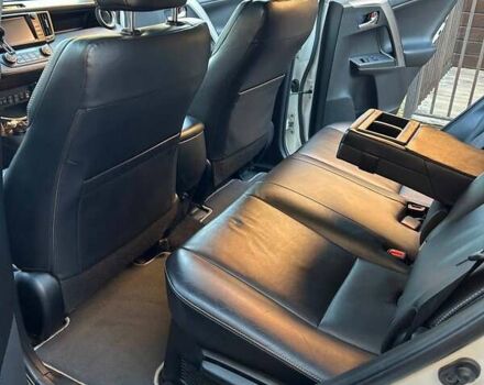 Белый Тойота РАВ 4, объемом двигателя 2.5 л и пробегом 108 тыс. км за 25300 $, фото 26 на Automoto.ua