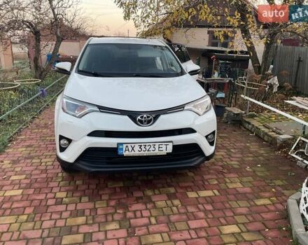 Белый Тойота РАВ 4, объемом двигателя 1.99 л и пробегом 138 тыс. км за 18500 $, фото 4 на Automoto.ua