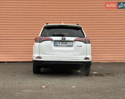 Белый Тойота РАВ 4, объемом двигателя 2.5 л и пробегом 183 тыс. км за 15490 $, фото 14 на Automoto.ua