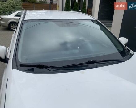 Белый Тойота РАВ 4, объемом двигателя 2.23 л и пробегом 190 тыс. км за 16999 $, фото 9 на Automoto.ua