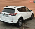 Белый Тойота РАВ 4, объемом двигателя 2.5 л и пробегом 183 тыс. км за 15490 $, фото 65 на Automoto.ua