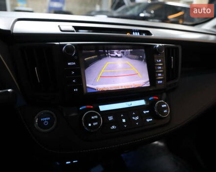 Білий Тойота РАВ 4, об'ємом двигуна 2.49 л та пробігом 72 тис. км за 24000 $, фото 11 на Automoto.ua