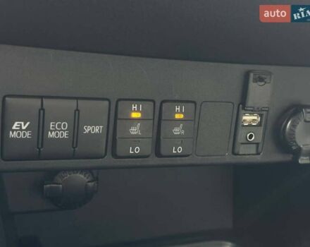 Білий Тойота РАВ 4, об'ємом двигуна 2.49 л та пробігом 122 тис. км за 19990 $, фото 19 на Automoto.ua