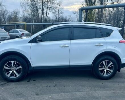 Белый Тойота РАВ 4, объемом двигателя 2 л и пробегом 180 тыс. км за 15200 $, фото 10 на Automoto.ua