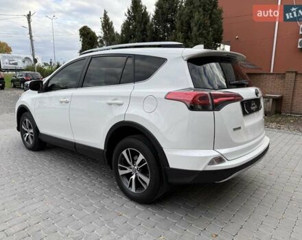 Білий Тойота РАВ 4, об'ємом двигуна 2.23 л та пробігом 192 тис. км за 20500 $, фото 20 на Automoto.ua