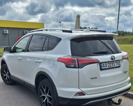 Белый Тойота РАВ 4, объемом двигателя 1.99 л и пробегом 89 тыс. км за 25306 $, фото 3 на Automoto.ua