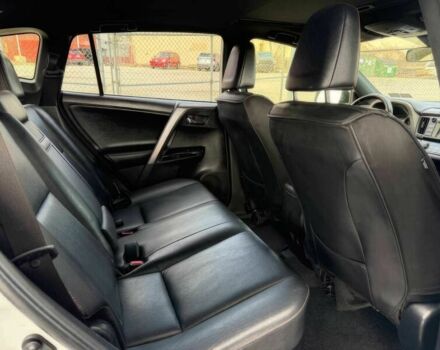 Белый Тойота РАВ 4, объемом двигателя 2.5 л и пробегом 64 тыс. км за 11000 $, фото 9 на Automoto.ua