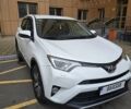 Білий Тойота РАВ 4, об'ємом двигуна 2.23 л та пробігом 220 тис. км за 20500 $, фото 1 на Automoto.ua