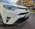 Тойота РАВ 4 2017 в Киеве на Automoto.ua Белый Тойота РАВ 4, объемом двигателя 2.49 л и пробегом 95 тыс. км за 21500 $, фото 11 на Automoto.ua