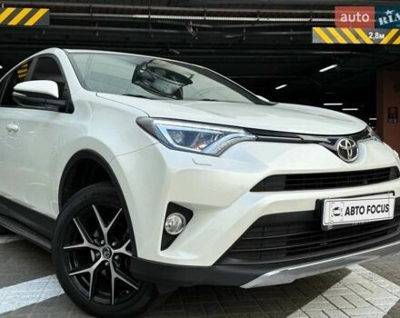 Белый Тойота РАВ 4, объемом двигателя 1.99 л и пробегом 151 тыс. км за 19990 $, фото 1 на Automoto.ua