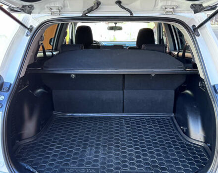 Белый Тойота РАВ 4, объемом двигателя 1.99 л и пробегом 187 тыс. км за 16900 $, фото 2 на Automoto.ua