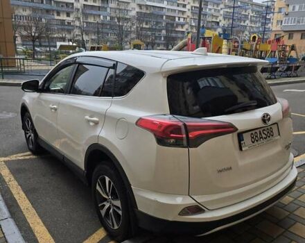 Білий Тойота РАВ 4, об'ємом двигуна 2.23 л та пробігом 220 тис. км за 20500 $, фото 6 на Automoto.ua