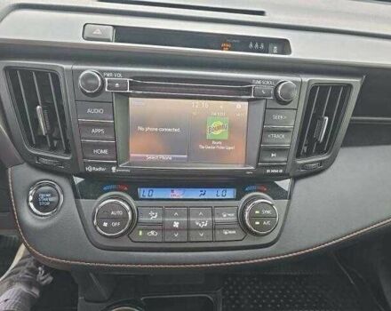 Білий Тойота РАВ 4, об'ємом двигуна 2.5 л та пробігом 38 тис. км за 5500 $, фото 4 на Automoto.ua