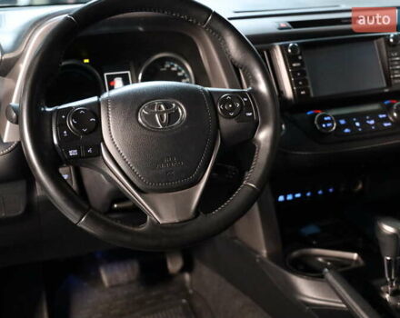 Білий Тойота РАВ 4, об'ємом двигуна 2.49 л та пробігом 72 тис. км за 24000 $, фото 21 на Automoto.ua