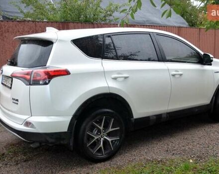 Тойота РАВ 4 2017 в Виннице на Automoto.ua Белый Тойота РАВ 4, объемом двигателя 2.49 л и пробегом 199 тыс. км за 22990 $, фото 5 на Automoto.ua