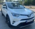Білий Тойота РАВ 4, об'ємом двигуна 2.49 л та пробігом 186 тис. км за 20500 $, фото 1 на Automoto.ua