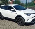 Білий Тойота РАВ 4, об'ємом двигуна 2.49 л та пробігом 198 тис. км за 22950 $, фото 11 на Automoto.ua